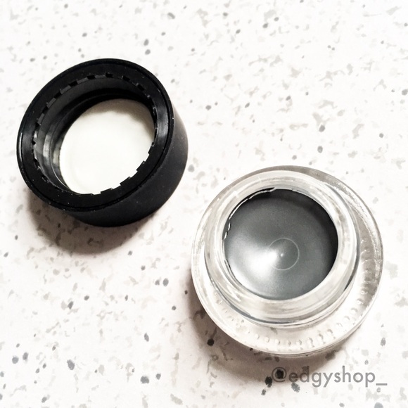 NARS | Eye Paint in Transvaal - Picture 2 of 8